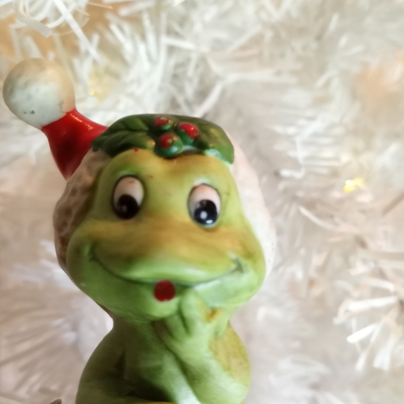 1970s Vintage Lefton Frog Santa Figurine - Picture 2 of 8